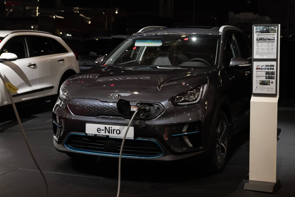 Kia-e-Niro-electric-pco-car-presented-at-SAB-and-accessory