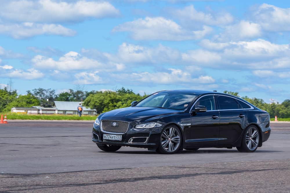 Jaguar XJ 