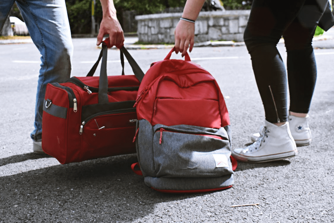  Passengers with luggage