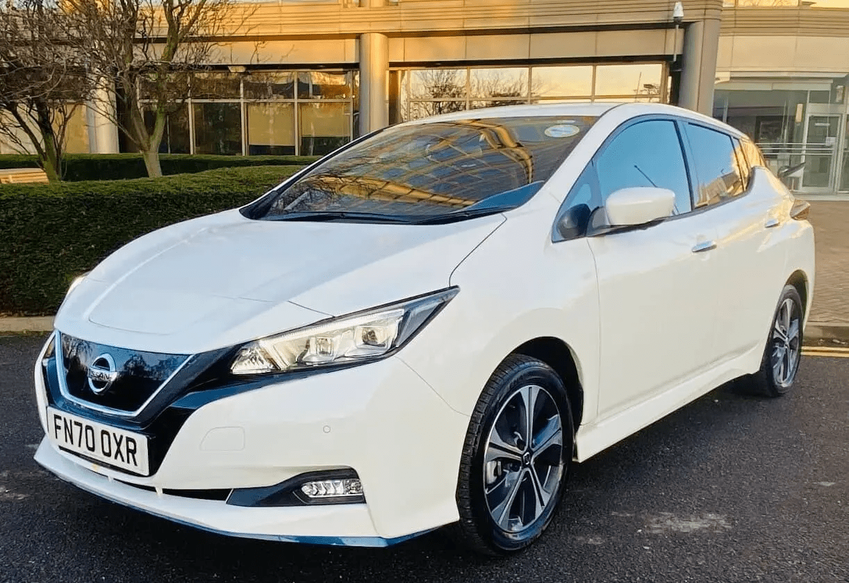 Nissan Leaf for rent 